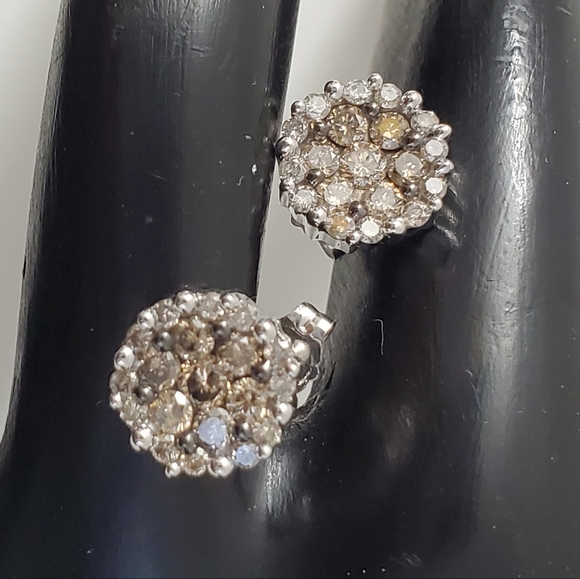 Vintage Jewelry - 1 Cttw Watch Video / 10K Gold Cognac / Chocolate Diamond Cluster Earrings